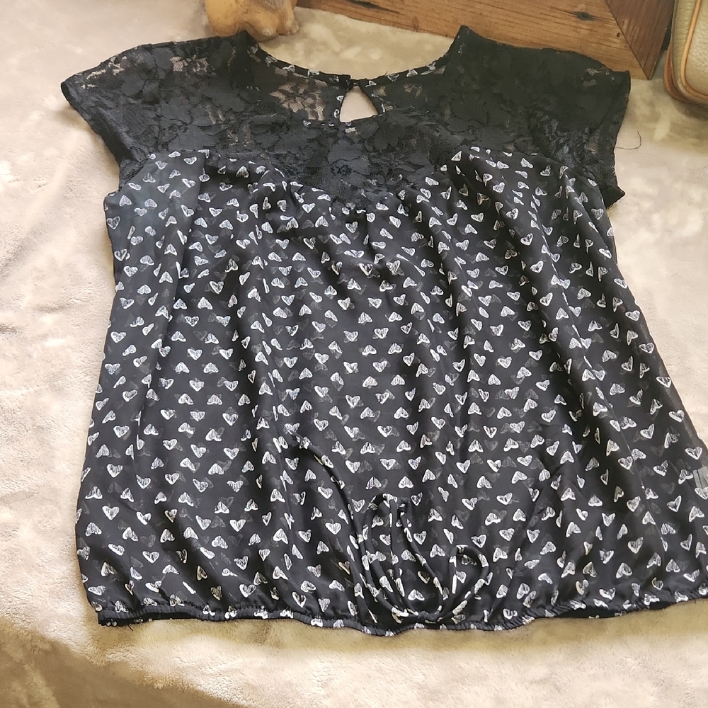 Women's Black Lace Yoke Heart Print Top (Sheer)